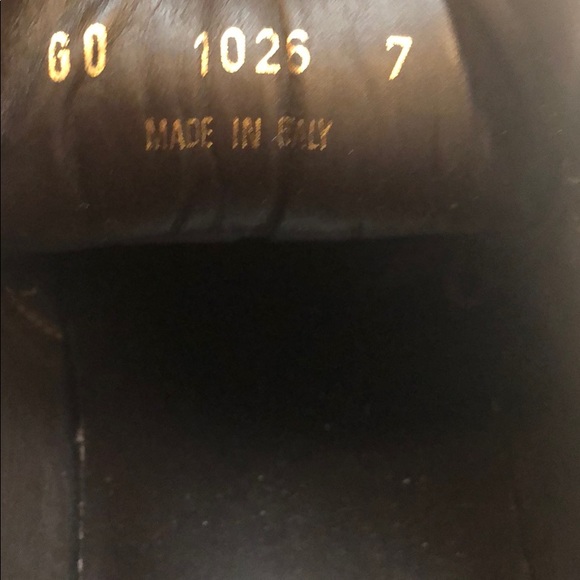 Men’s Louis Vuitton shoes size 7. Great condition - Picture 7 of 7